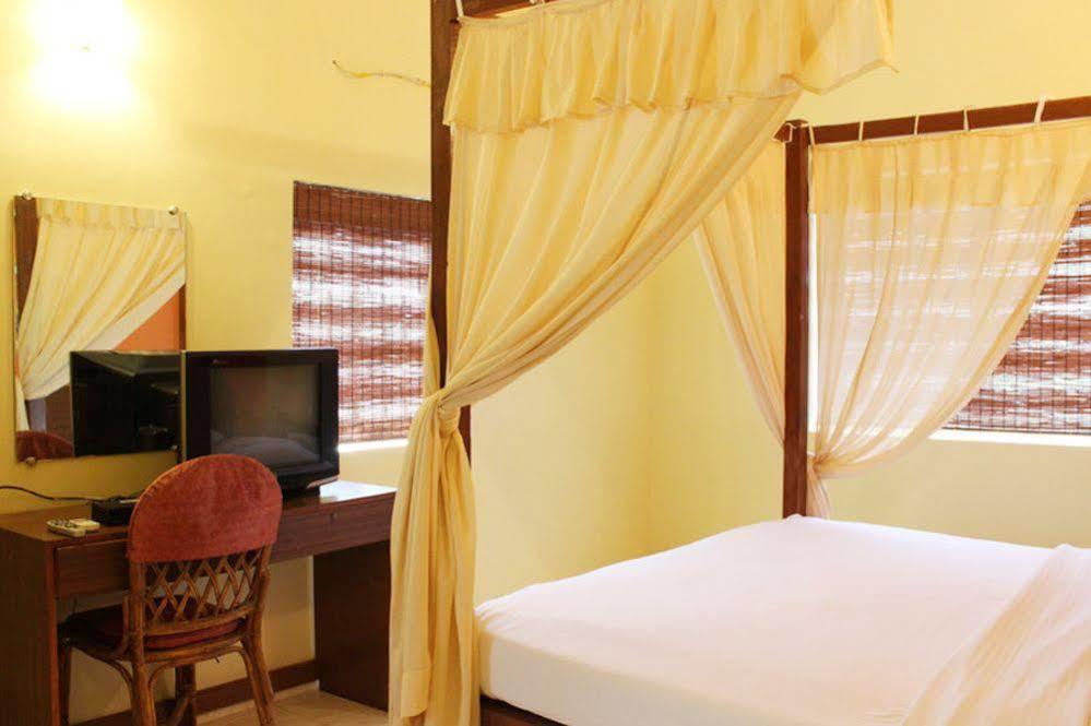 Banyan Tree Courtyard Hotel Calangute Exterior photo