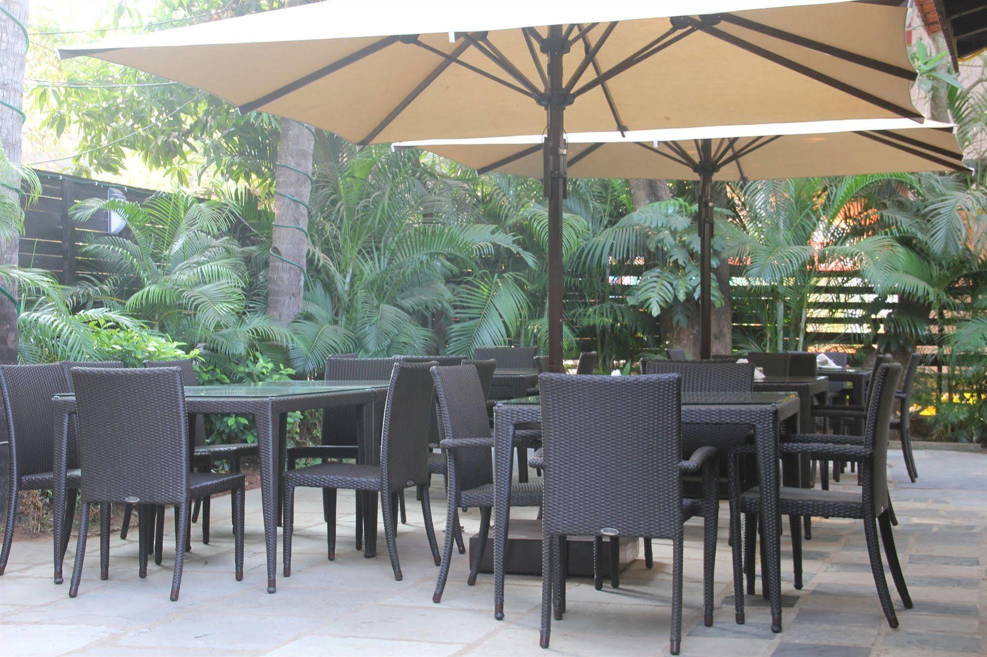 Banyan Tree Courtyard Hotel Calangute Exterior photo